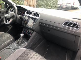 Volkswagen Tiguan 1.5 TSI R-Line Business+PANO 150 PK DSG picture 21