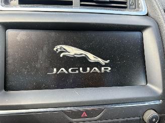 Jaguar E-Pace R-SPORT 250 PK AWD PANORAMA VOLL picture 19