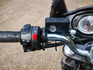 Suzuki Bandit 650 GSF 650 SA met ABS picture 17