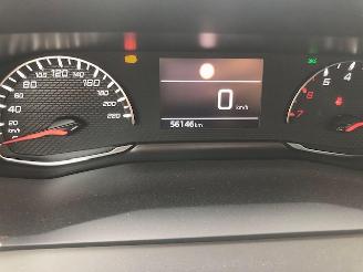 Peugeot 2008 1.2 PureTech Active Pack 102 PK picture 19