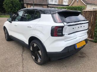 Volvo EX30 70 KWH EXE SPORT 200KW  2025 picture 2
