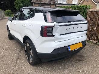 Volvo EX30 70 KWH EXE SPORT 200KW  2025 picture 3