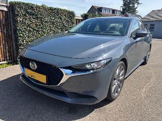 Damaged car Mazda 3 2.0E HYBRIDE 150 PK SPORT 2023 2023/11