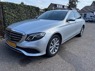 Damaged car Mercedes E-klasse FINAL PRICE 200 CDI AUTOMAAT ZILVER EXE NAP LEER 2017/6