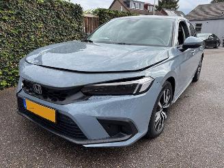 Vaurioauto  passenger cars Honda Civic 2.0 E HEV SPORT 230 PK HYBRIDE 2024 NAP 2024/10
