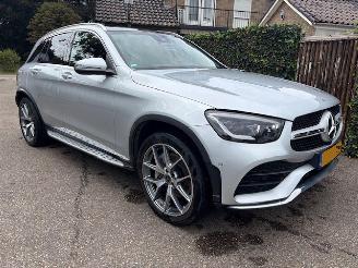 damaged passenger cars Mercedes GLC AMG 300 4-MATIC PANORAMA LEER VOLL 2020/10