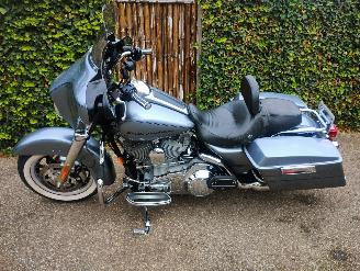 Harley-Davidson  FLHT Electra Glide picture 9