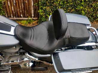 Harley-Davidson  FLHT Electra Glide picture 16