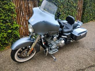 Harley-Davidson  FLHT Electra Glide picture 10
