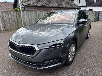 Skoda Octavia 1.0 HYBRIDE AUTOMAAT 10800 KM !!!! picture 6