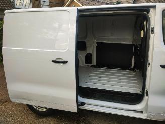 Peugeot Expert 1.5 BlueHDI 120 S&S L2 picture 7