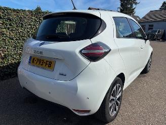 Renault Zoé R135 Zen 52 kWh 400KM RANGE INCL BATTERY picture 6