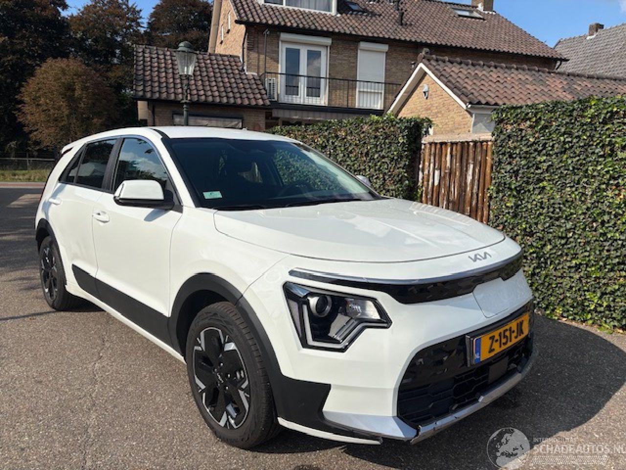 Kia Niro 65 kwh sport edition 2024 9479 km