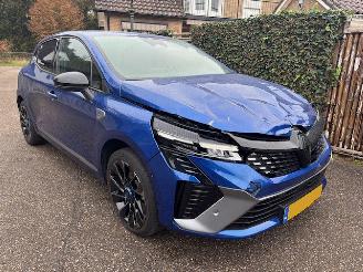 skadebil auto Renault Clio 1.6 E FULL-HYBRID ESPERIT-ALPINE 145 2024/8