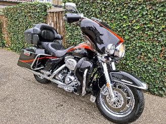 uszkodzony motocykle Harley-Davidson  110 FLHTCUSE 2 CVO 5HD Screamin Eagle 2007/4