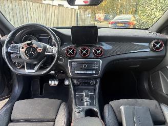 Mercedes AMG CLA  45 AMG  4-MATIC 381 PK AUTOMAAT PANORAMA picture 14