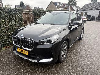 krockskadad bil auto BMW iX1 X- DRIVE 69 KWH 320PK AUTOMAAT 2023/9