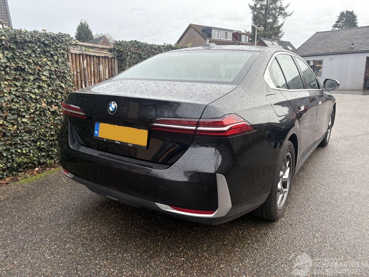 BMW 5-serie 520I EXE 205 PK  SEDAN