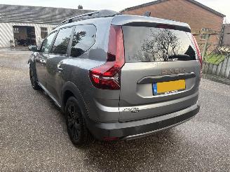Dacia Jogger AUTOMAAT 1.6 Hybrid 140 Extreme 7 persoons picture 7