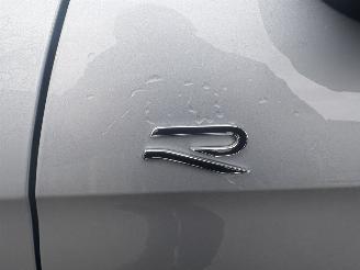 Volkswagen Passat 1.5 eTSI R-Line Edi PANORMA VOLL picture 18