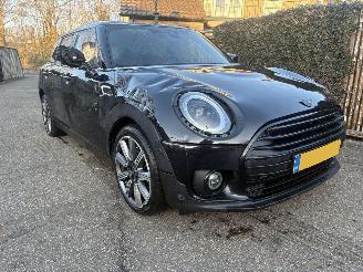  Mini Clubman 1.5 TSI AUTOMAAT -LEER- PANORAMA 140 PK 2023/10