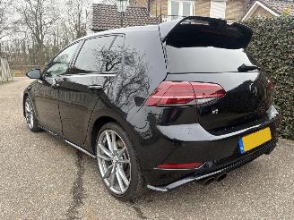 damaged passenger cars Volkswagen Golf R 2.0 TSI 4Motion 300 PK -DSG- PANO- LEER BOM VOLL 2019/5