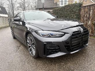 uszkodzony samochody osobowe BMW 4-serie M440i xDrive Business Edition Plus 374PK AUTOMAAT NIEUW PRIJS€ 121.318,-. 2024/4