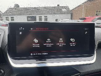 Peugeot 2008 1.2 PURETECH GT AUTOMAAT 131PK picture 18