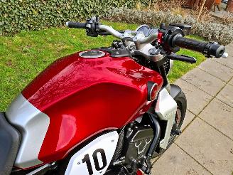 Honda  CB1000R SC-R Custom Naked Race picture 4