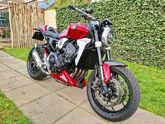 Honda  CB1000R SC-R Custom Naked Race picture 2