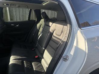 Volvo V-60 GEEN SCHADE 2.0 D MOMENTUM-LEER-PANO-AUTOMAAT-150PK-BOM VOL picture 16
