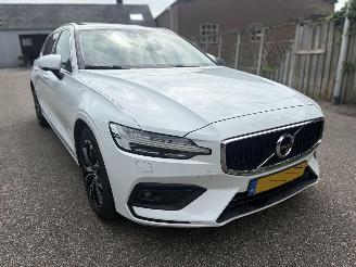 Volvo V-60 R-DESIGN 2.0 D MOMENTUM-LEER-PANO-AUTOMAAT-150PK-BOM VOL picture 7