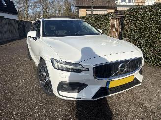 Volvo V-60 GEEN SCHADE 2.0 D MOMENTUM-LEER-PANO-AUTOMAAT-150PK-BOM VOL picture 3