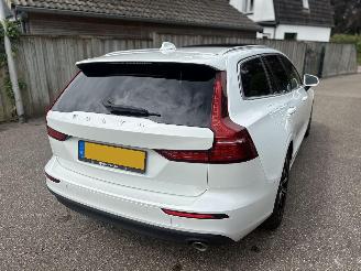 Volvo V-60 R-DESIGN 2.0 D MOMENTUM-LEER-PANO-AUTOMAAT-150PK-BOM VOL picture 8