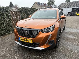 Peugeot 2008 1.2 sport 102 pk picture 3