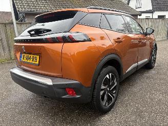 Peugeot 2008 1.2 sport 102 pk picture 2