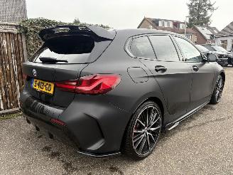 BMW 1-serie 118 M-SPORT 140 PK  AUTOMAAT PANORAMA NAP !!! picture 2