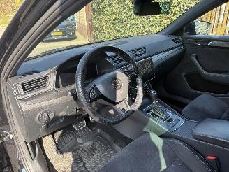 Skoda Superb PLUG IN HYBRID SPORTLINE 231PK AUTOMAAT VOLL OPTION picture 10