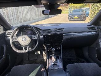 Skoda Superb PLUG IN HYBRID SPORTLINE 231PK AUTOMAAT VOLL OPTION picture 12