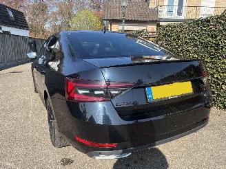 Skoda Superb PLUG IN HYBRID SPORTLINE 231PK AUTOMAAT VOLL OPTION picture 6
