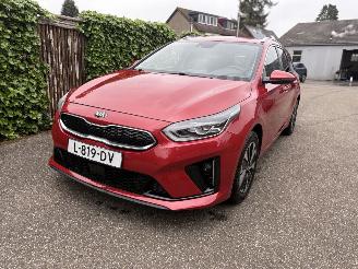 Kia Ceed 1.6 GDI PLUG IN HYBRID DynamicPlusLine 119PK AUTOMAAT picture 3