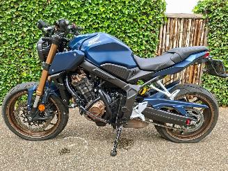 škoda motocykly Honda CB 650 R Neo Sp Café 2023/6