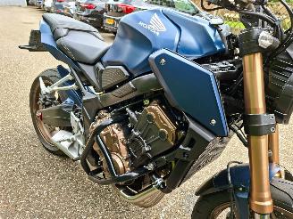 Honda CB 650 R Neo Sp Café picture 14