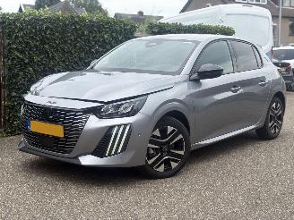 Damaged car Peugeot 208 1.2 Hybrid 110 e-DCS6 SPORT AUTOMAAT 101PK 2026/1