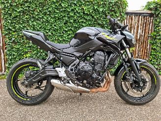 dañado motos Kawasaki Z 650 ABS 2024/1