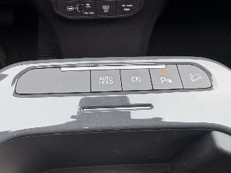 Kia EV5 PLUS SPORT 81.4 KWH PANORAMA LEER NIEUW !!! picture 17