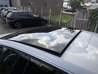 Volkswagen Golf 1.5 e-TSI AUTOMAAT -PANO -SPORT picture 8