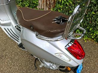 Vespa  PRIMAVERA picture 13