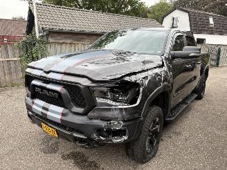 Dodge  RAM 5.7 V8 4X4 CREWCAB LPG 400 PK picture 6