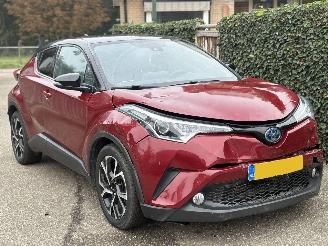 Damaged car Toyota C-HR 1.8 HYBRID BI-TONE AUTOMAAT 2018/10